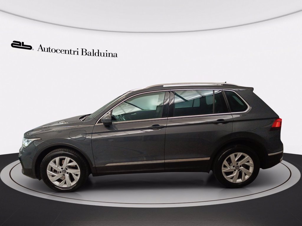 https://cdn-sm.caraffinity.it/images/vehicles/4264557/2/large