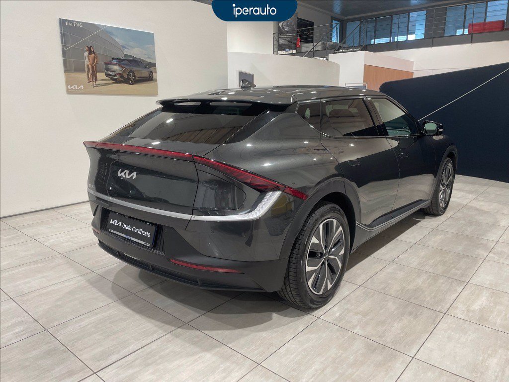 https://cdn-sm.caraffinity.it/images/vehicles/4307217/4/large