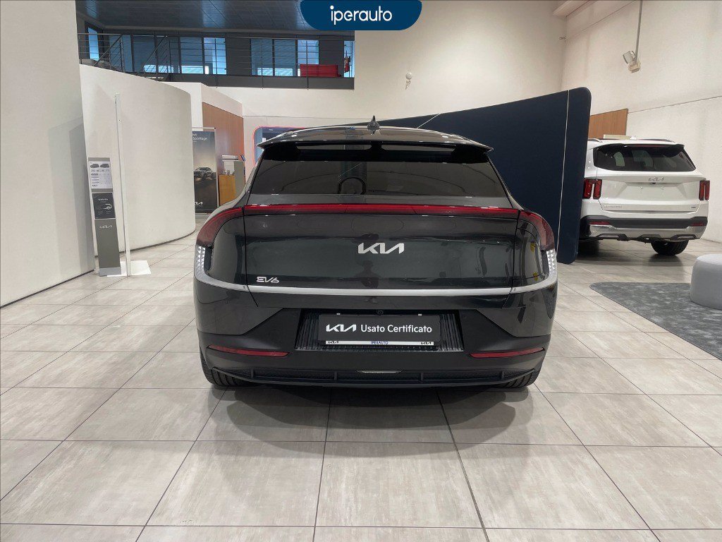 https://cdn-sm.caraffinity.it/images/vehicles/4307217/5/large