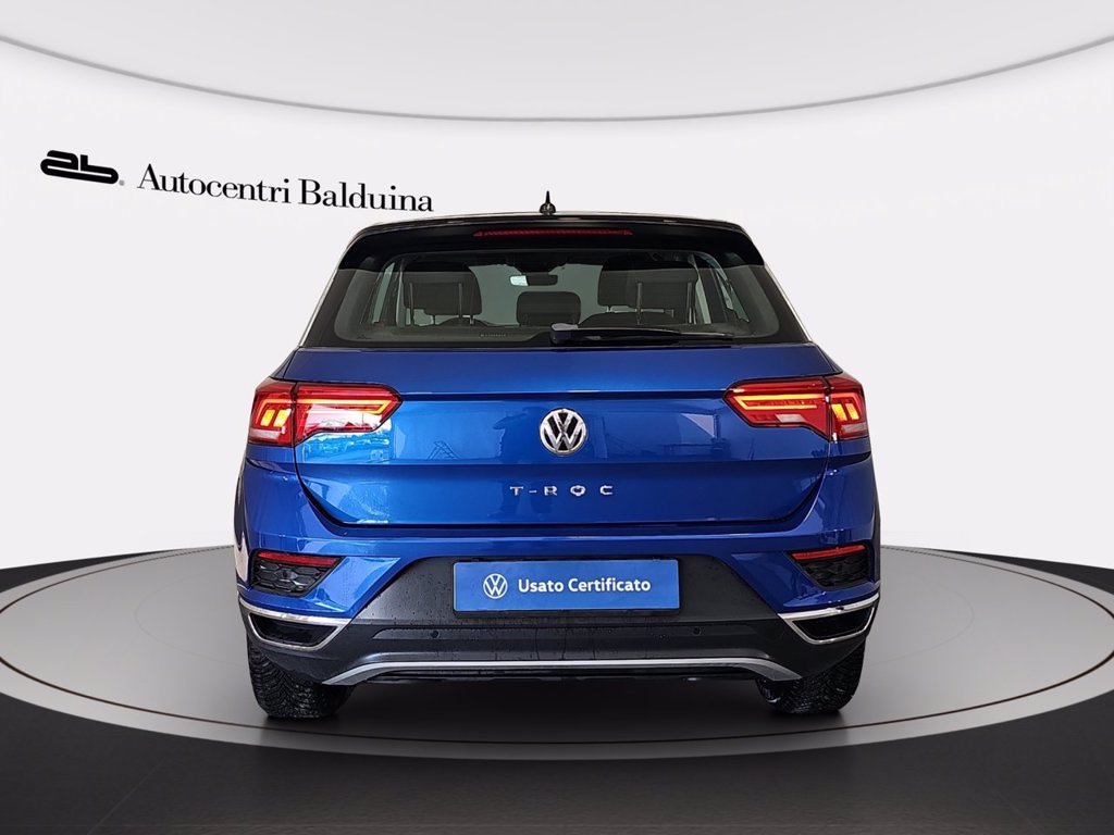 https://cdn-sm.caraffinity.it/images/vehicles/4442980/4/large