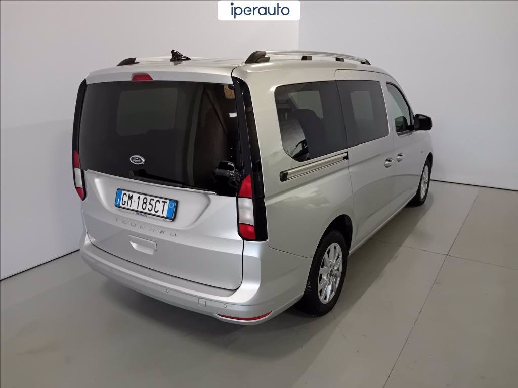 https://cdn-sm.caraffinity.it/images/vehicles/4461206/3/large
