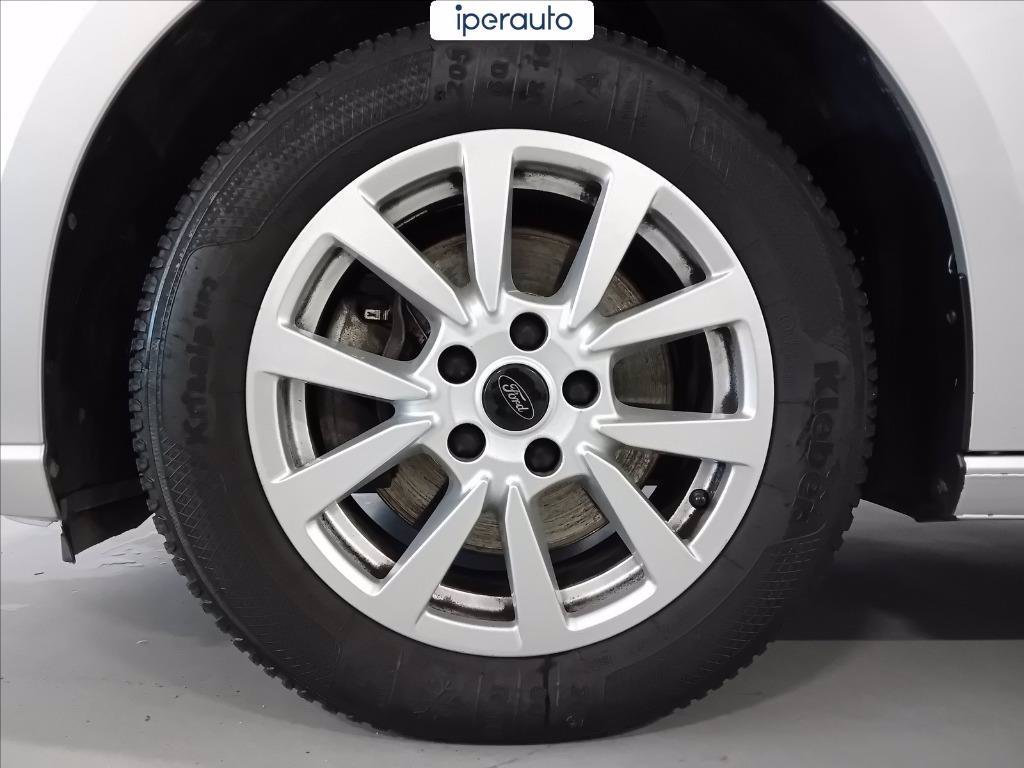 https://cdn-sm.caraffinity.it/images/vehicles/4461206/6/large