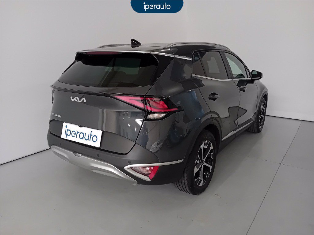 https://cdn-sm.caraffinity.it/images/vehicles/4477722/3/large
