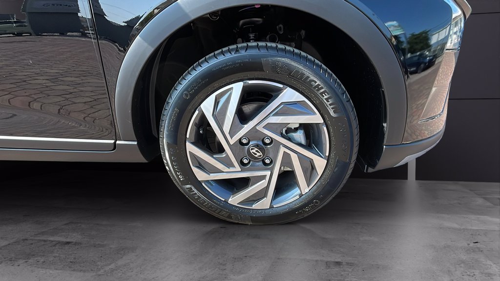 https://cdn-sm.caraffinity.it/images/vehicles/4507954/8/large