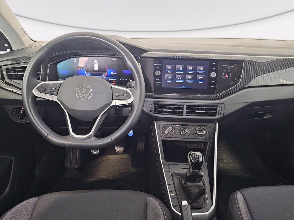 https://cdn-sm.caraffinity.it/images/vehicles/4533076/5/large