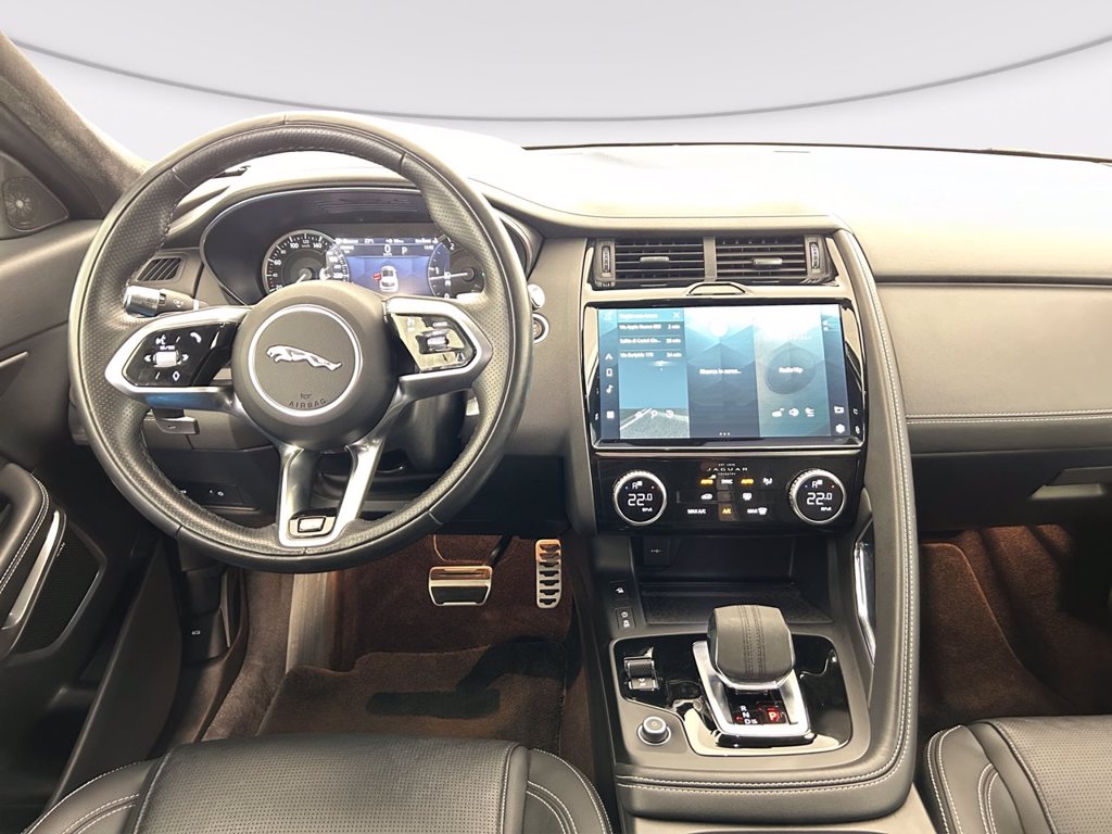 https://cdn-sm.caraffinity.it/images/vehicles/4551198/5/large
