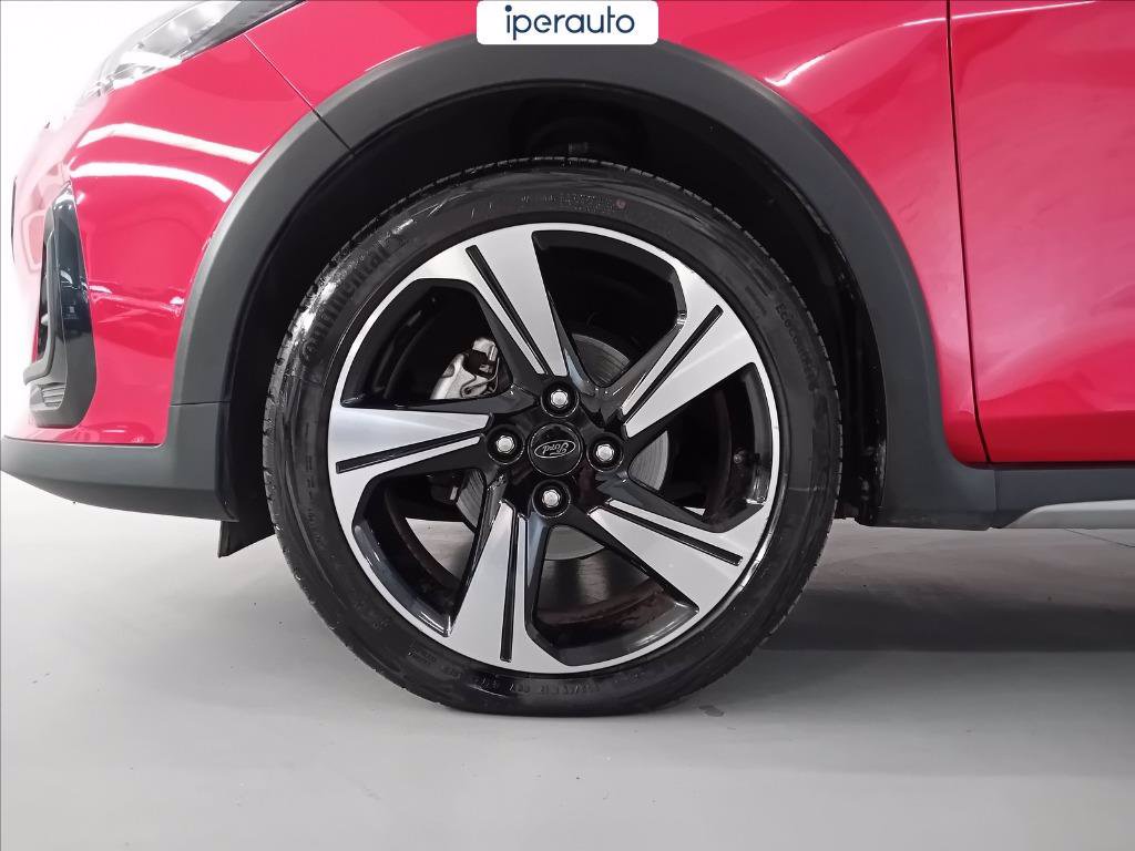 https://cdn-sm.caraffinity.it/images/vehicles/4564079/6/large