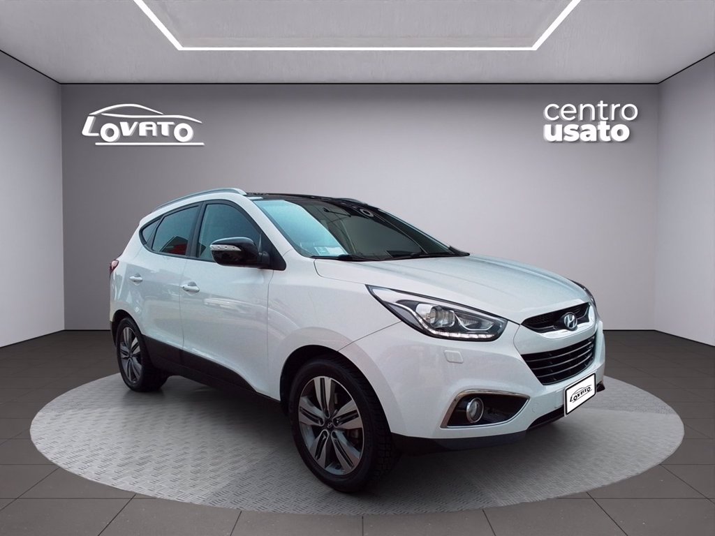 https://cdn-sm.caraffinity.it/images/vehicles/4579799/6/large