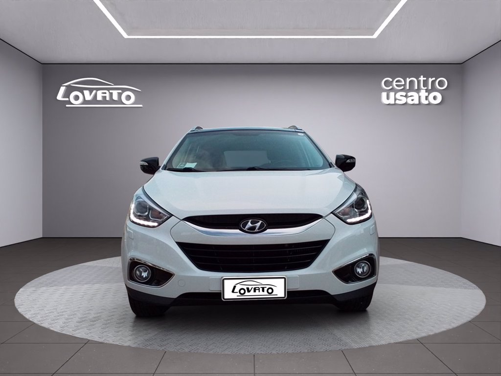 https://cdn-sm.caraffinity.it/images/vehicles/4579799/7/large
