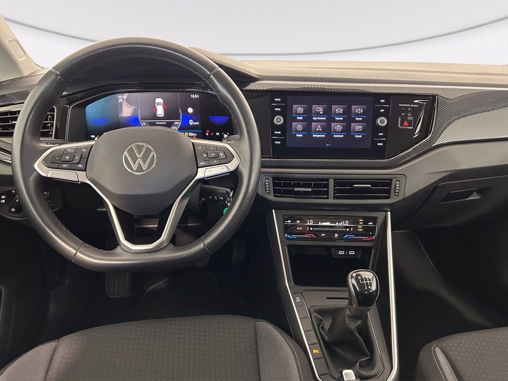 https://cdn-sm.caraffinity.it/images/vehicles/4581148/5/large