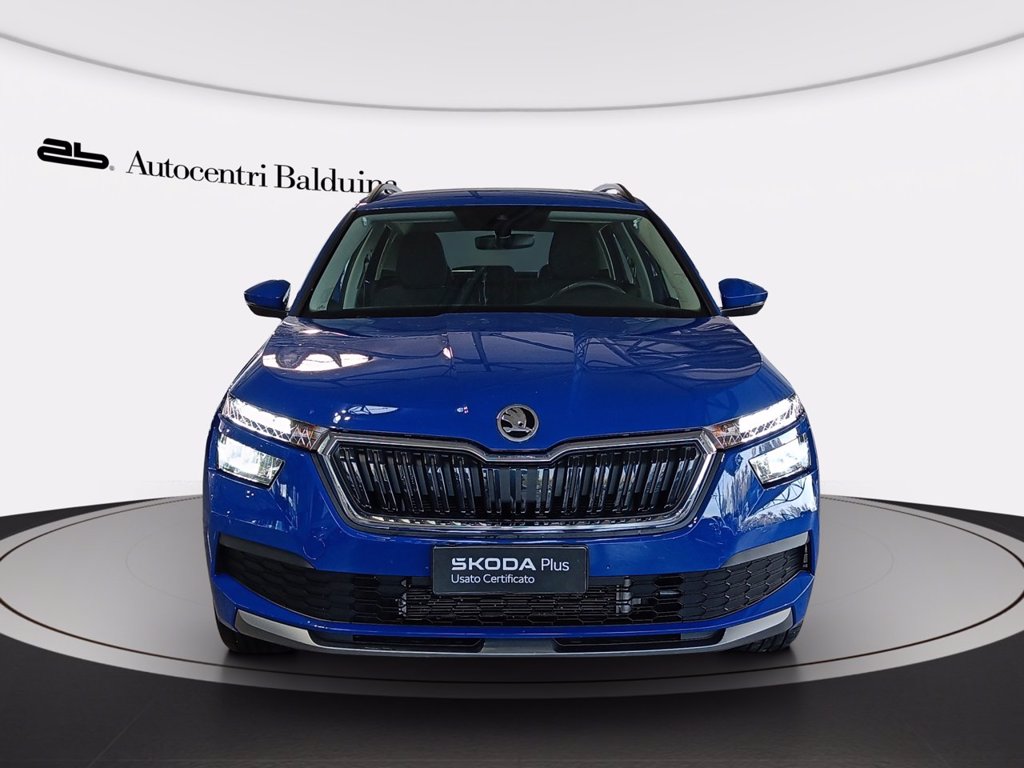 https://cdn-sm.caraffinity.it/images/vehicles/4590217/1/large