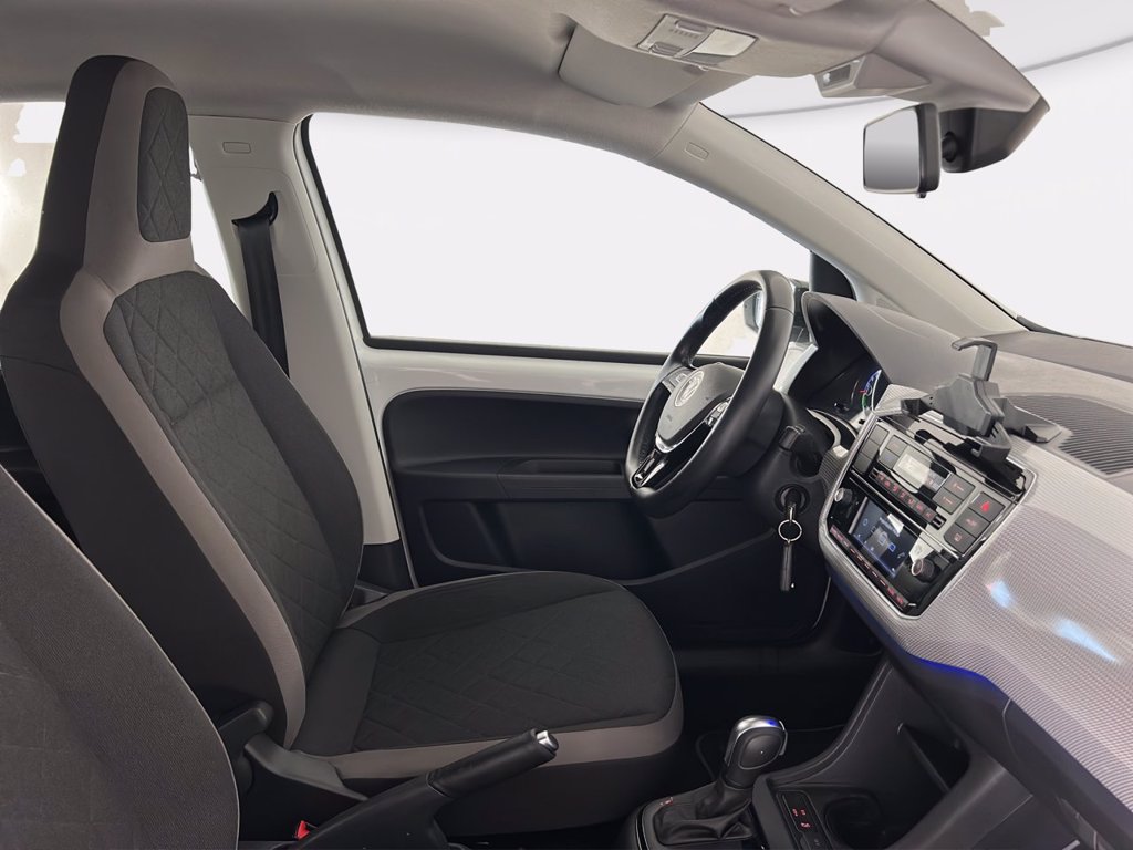 https://cdn-sm.caraffinity.it/images/vehicles/4594741/7/large