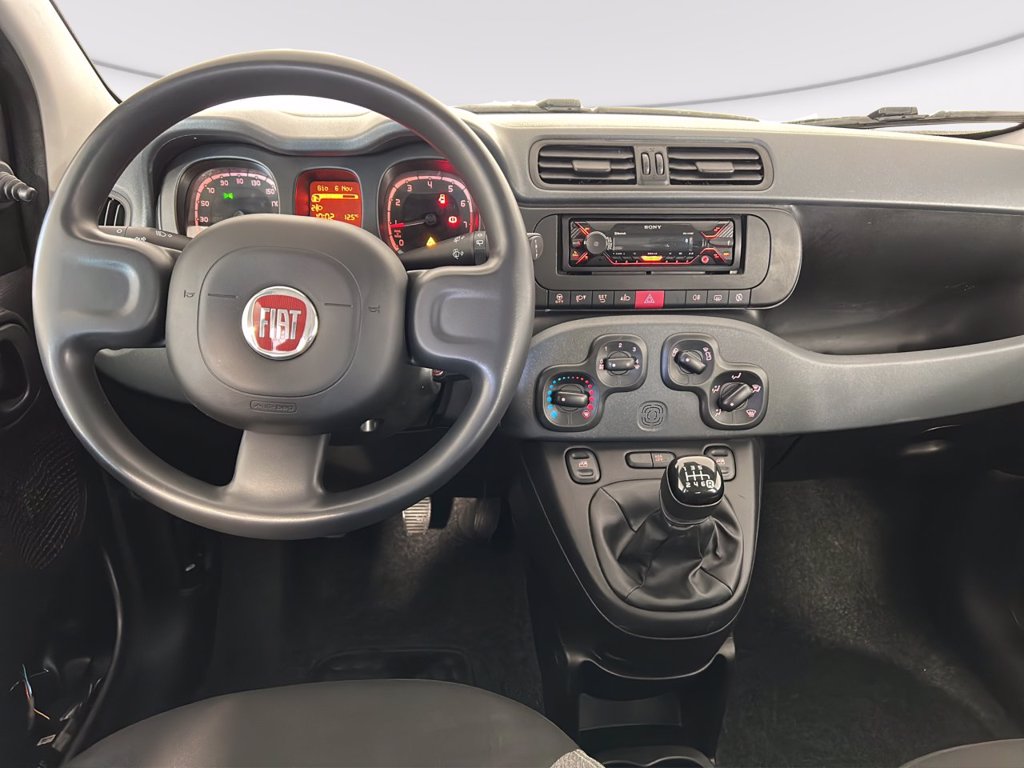 https://cdn-sm.caraffinity.it/images/vehicles/4598351/5/large