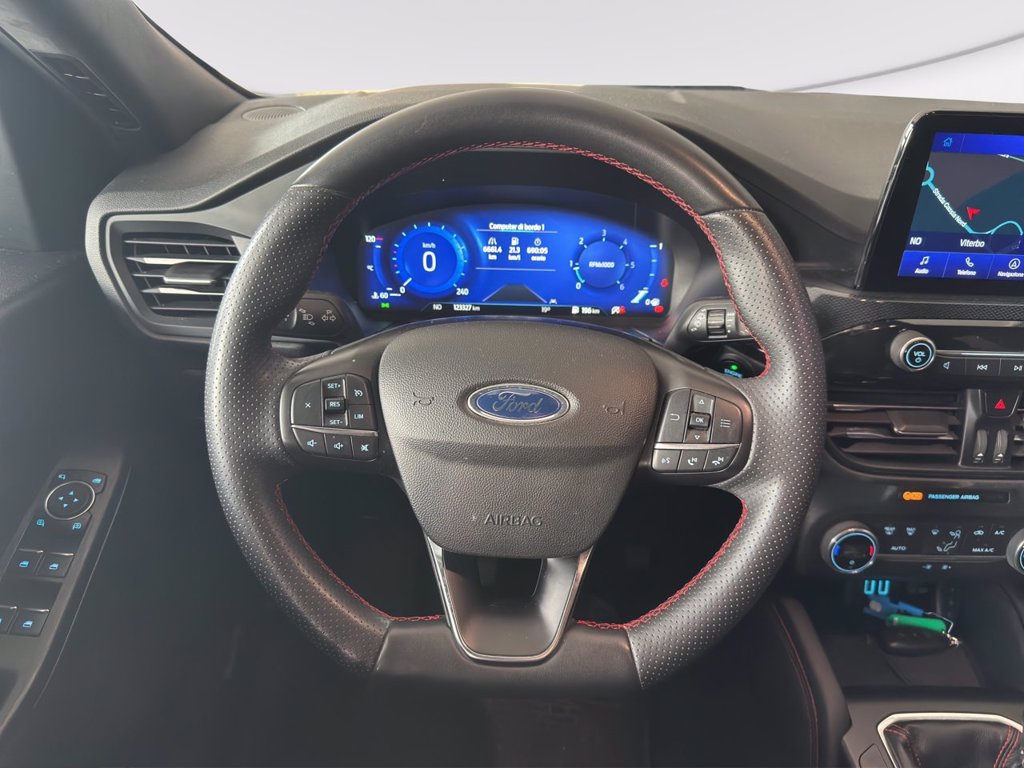 https://cdn-sm.caraffinity.it/images/vehicles/4598994/6/large