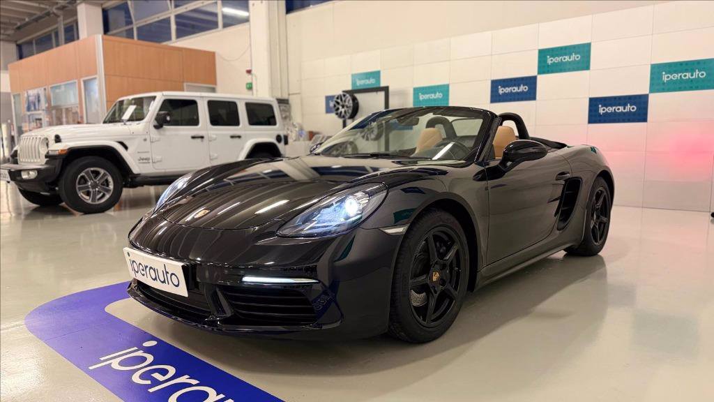 https://cdn-sm.caraffinity.it/images/vehicles/4608648/2/large