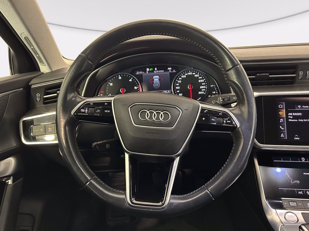 https://cdn-sm.caraffinity.it/images/vehicles/4613989/6/large