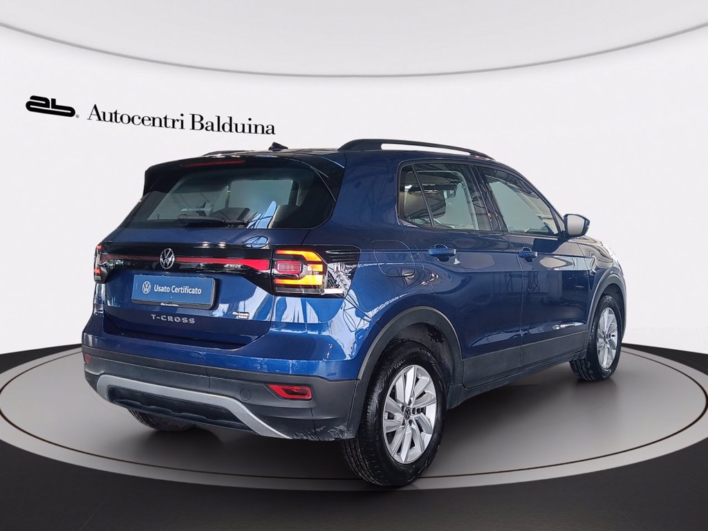 https://cdn-sm.caraffinity.it/images/vehicles/4615084/3/large