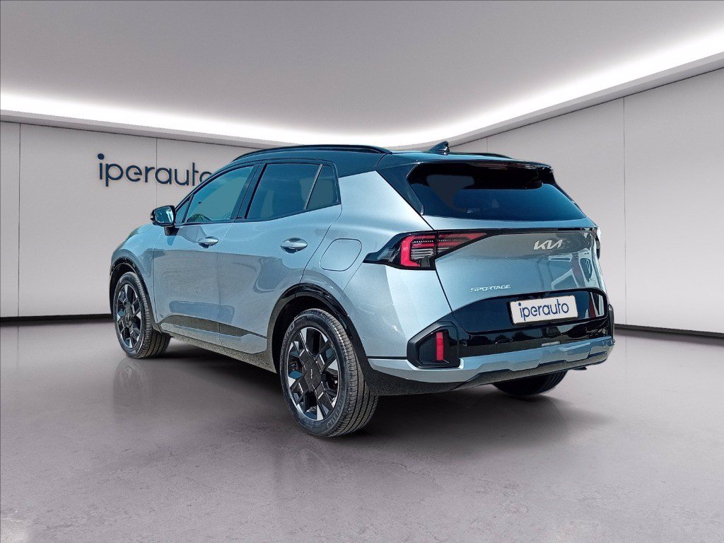 https://cdn-sm.caraffinity.it/images/vehicles/4617680/2/large