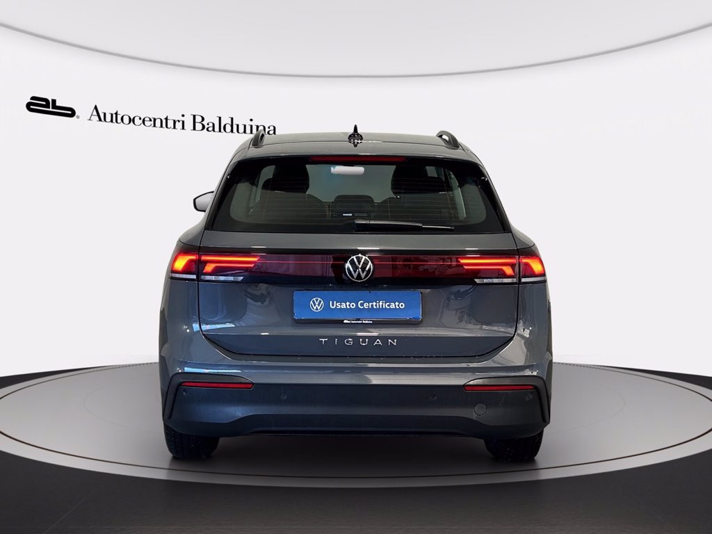 https://cdn-sm.caraffinity.it/images/vehicles/4622856/4/large