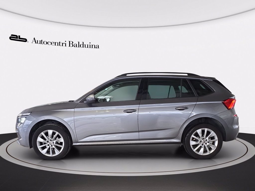 https://cdn-sm.caraffinity.it/images/vehicles/4625452/2/large