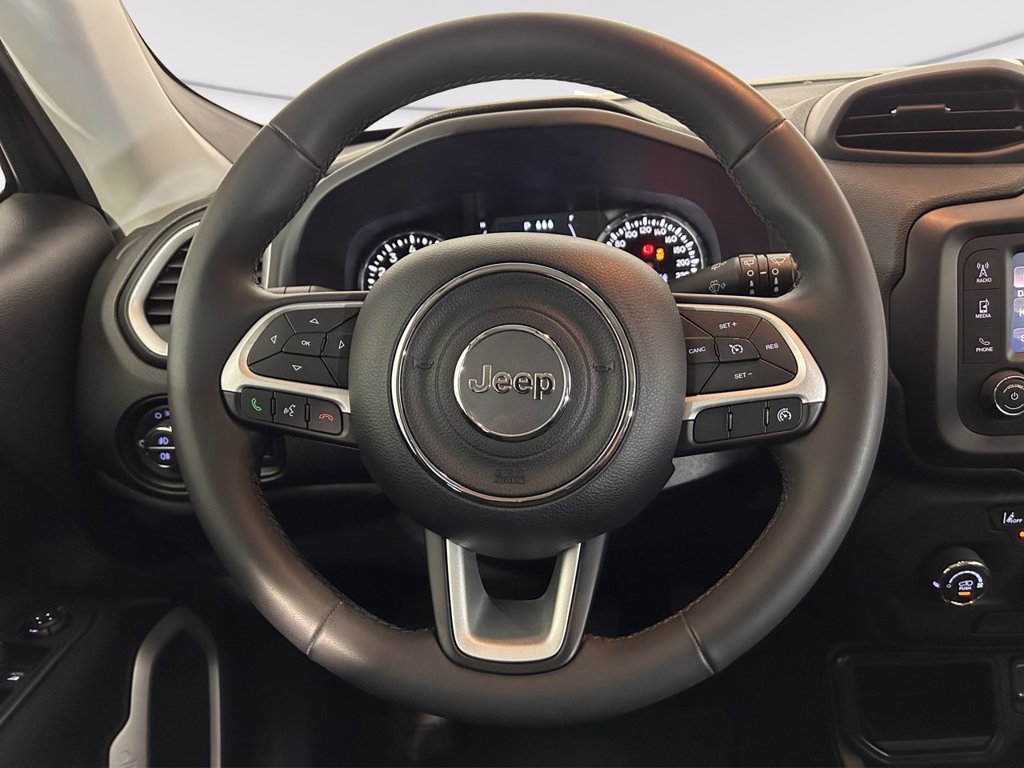 https://cdn-sm.caraffinity.it/images/vehicles/4626238/6/large