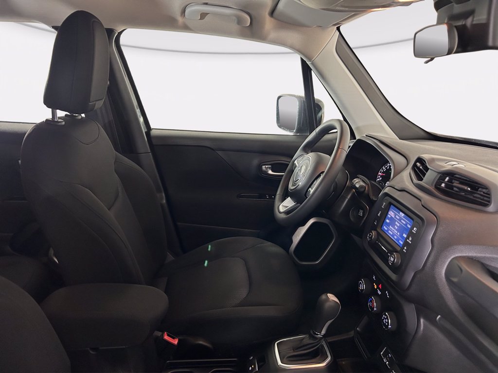 https://cdn-sm.caraffinity.it/images/vehicles/4626238/7/large