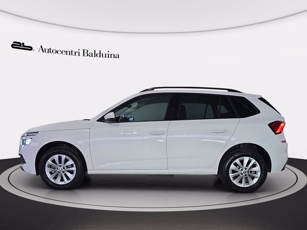 https://cdn-sm.caraffinity.it/images/vehicles/4634388/2/large