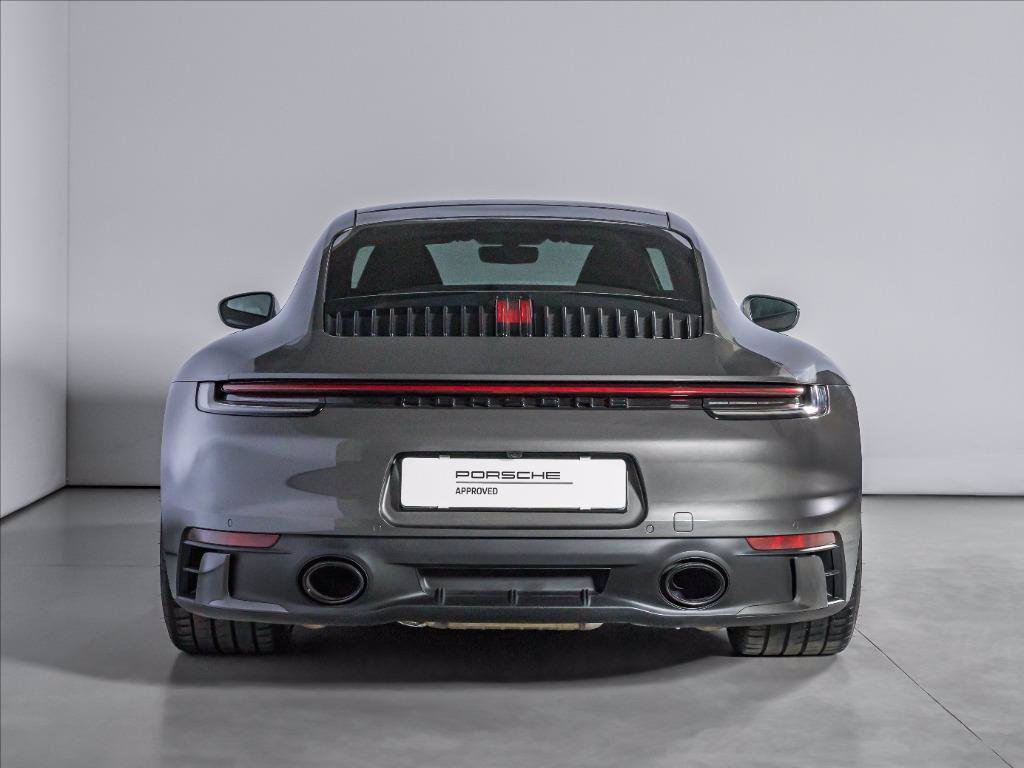 https://cdn-sm.caraffinity.it/images/vehicles/4640012/3/large