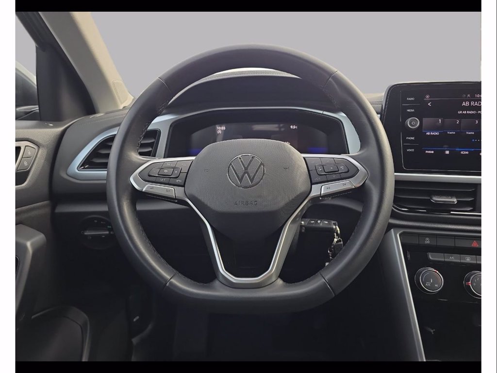 https://cdn-sm.caraffinity.it/images/vehicles/4649210/4/large