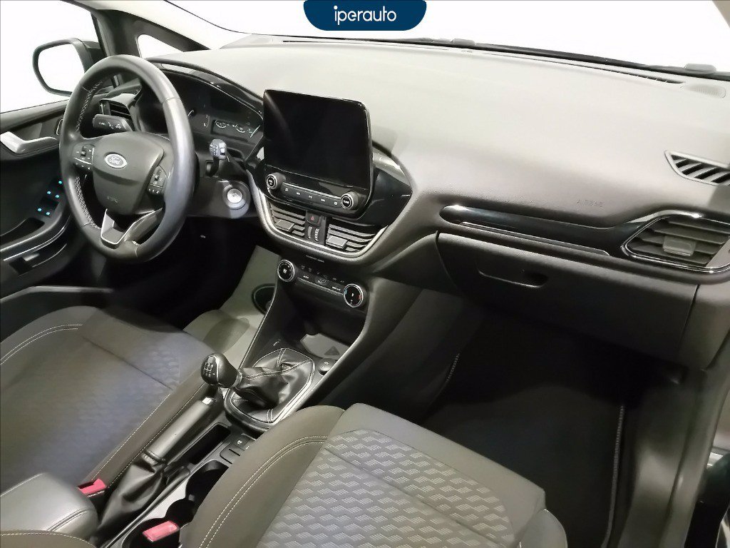 https://cdn-sm.caraffinity.it/images/vehicles/4652063/8/large