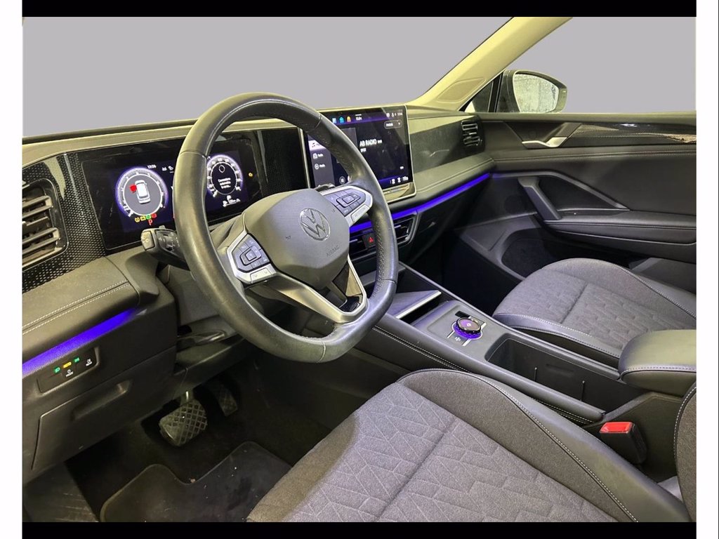 https://cdn-sm.caraffinity.it/images/vehicles/4652538/7/large