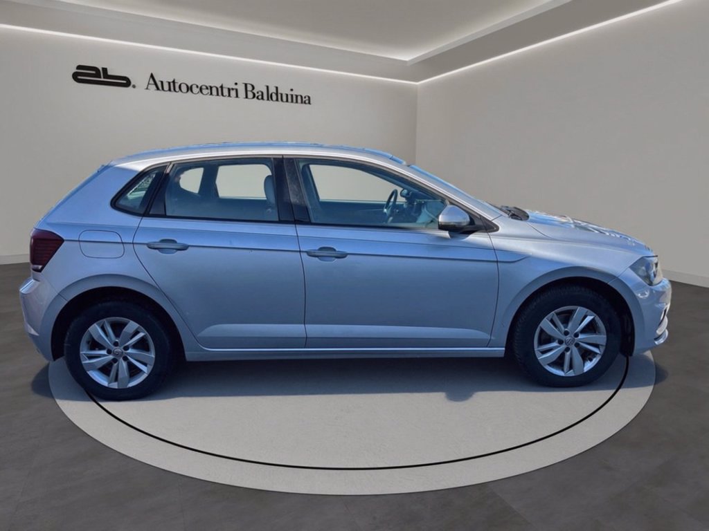 https://cdn-sm.caraffinity.it/images/vehicles/4656110/1/large