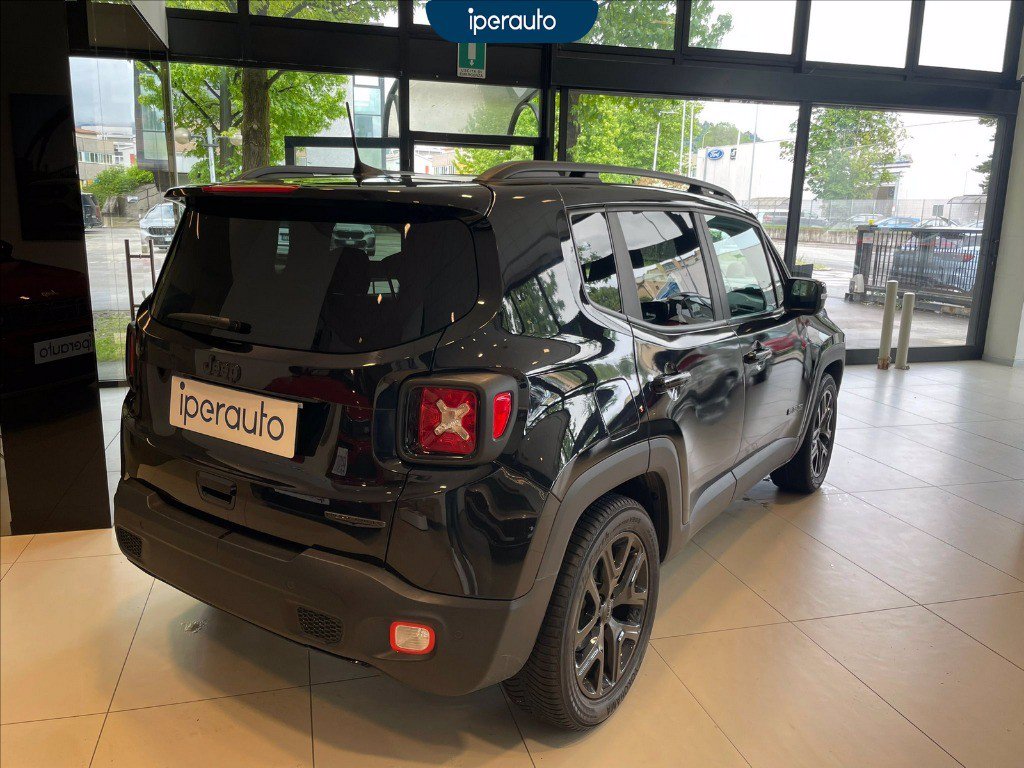 https://cdn-sm.caraffinity.it/images/vehicles/4657012/3/large