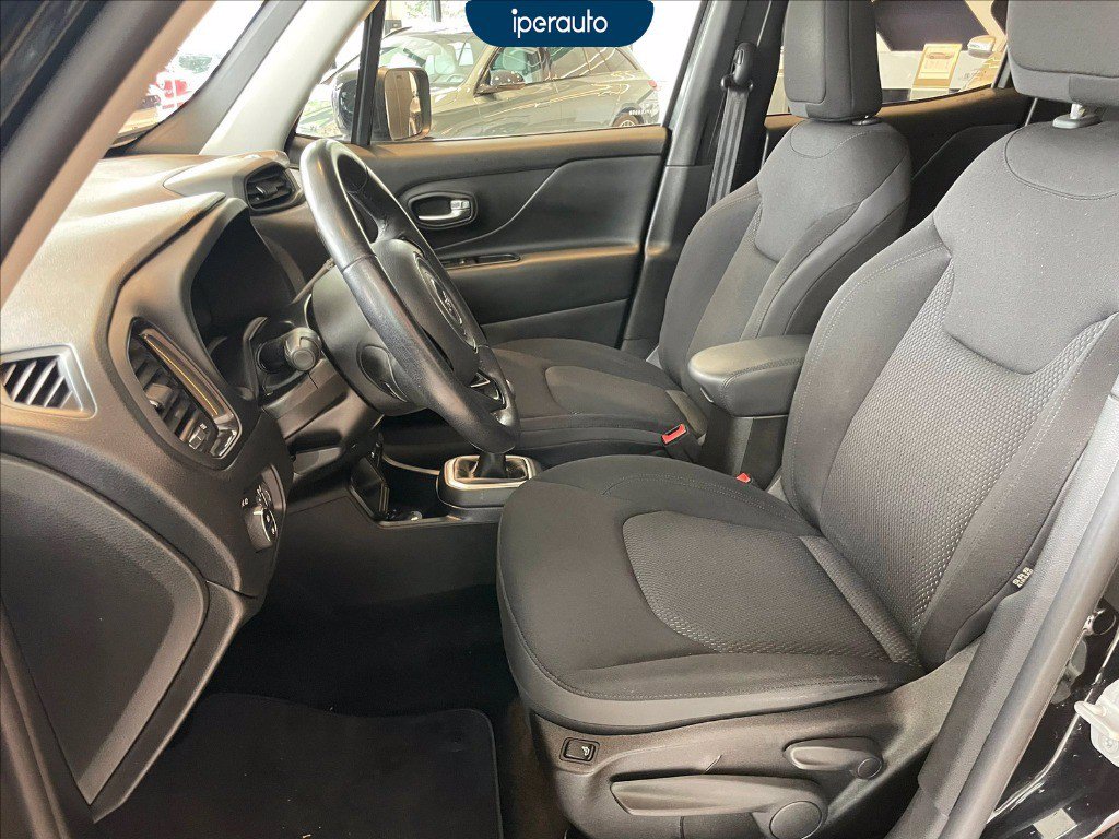 https://cdn-sm.caraffinity.it/images/vehicles/4657012/6/large