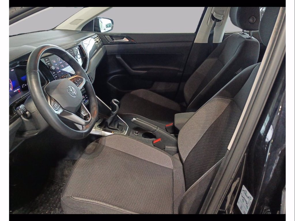 https://cdn-sm.caraffinity.it/images/vehicles/4658229/7/large