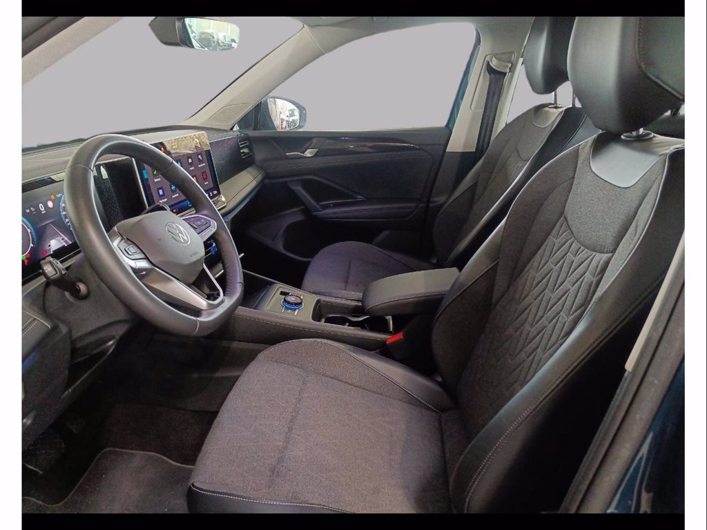 https://cdn-sm.caraffinity.it/images/vehicles/4659269/7/large