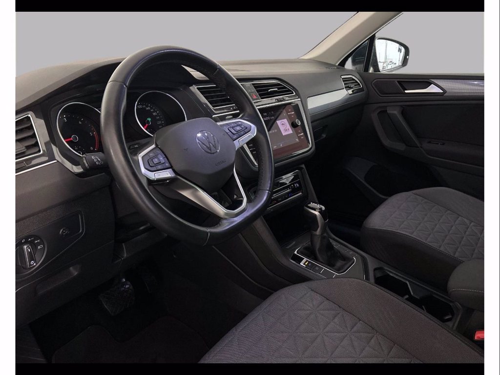 https://cdn-sm.caraffinity.it/images/vehicles/4659277/7/large