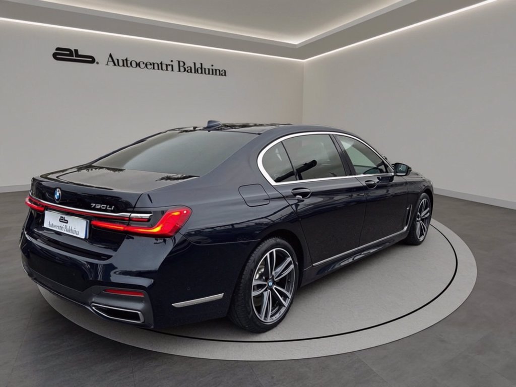 https://cdn-sm.caraffinity.it/images/vehicles/4661170/3/large