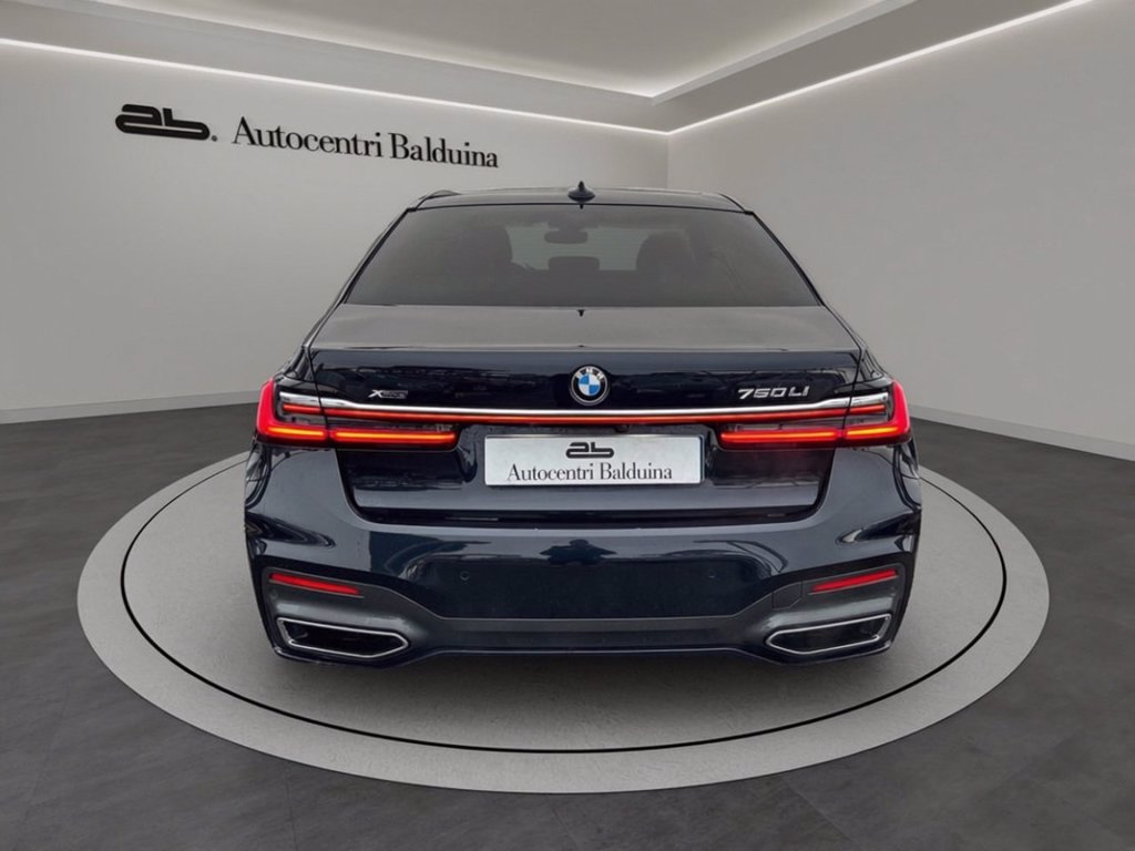 https://cdn-sm.caraffinity.it/images/vehicles/4661170/4/large