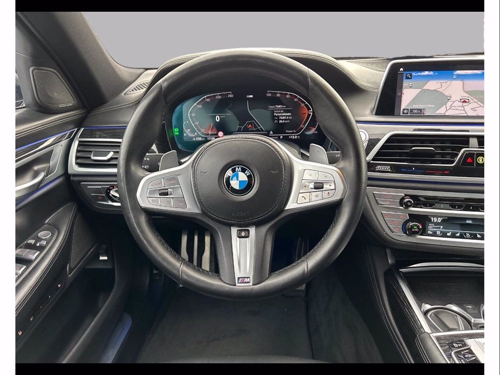 https://cdn-sm.caraffinity.it/images/vehicles/4661170/7/large