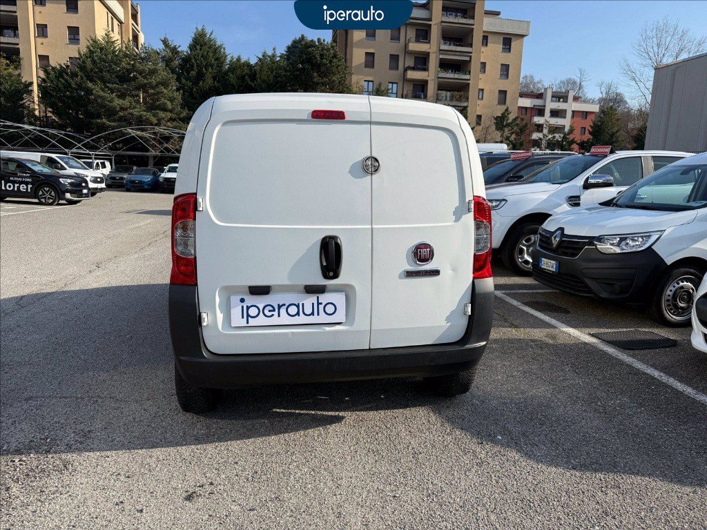 https://cdn-sm.caraffinity.it/images/vehicles/4663189/5/large