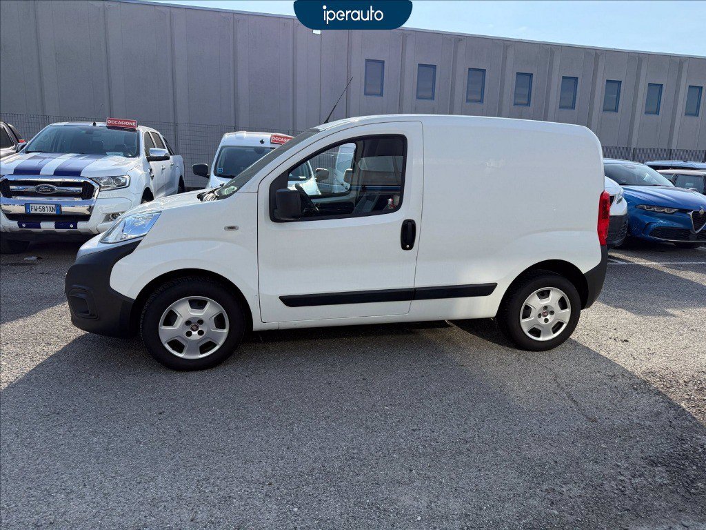 https://cdn-sm.caraffinity.it/images/vehicles/4663189/7/large