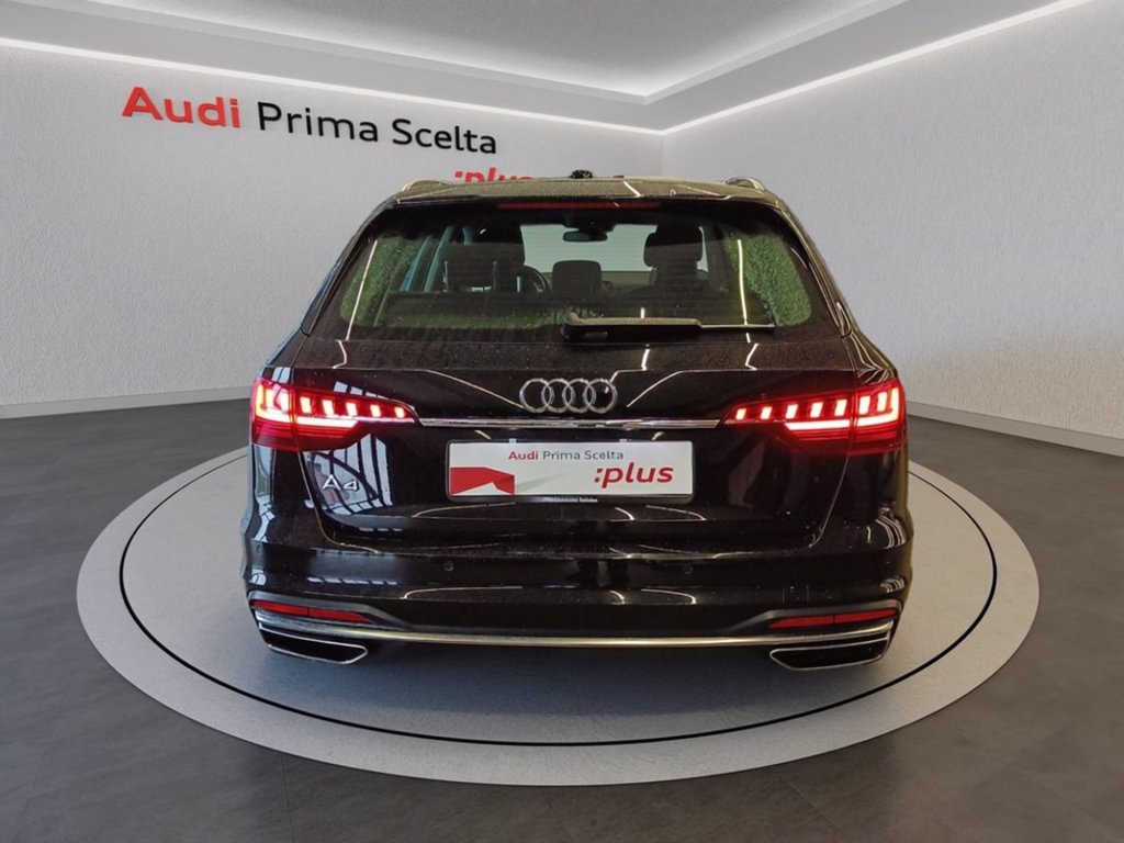 https://cdn-sm.caraffinity.it/images/vehicles/4664710/4/large