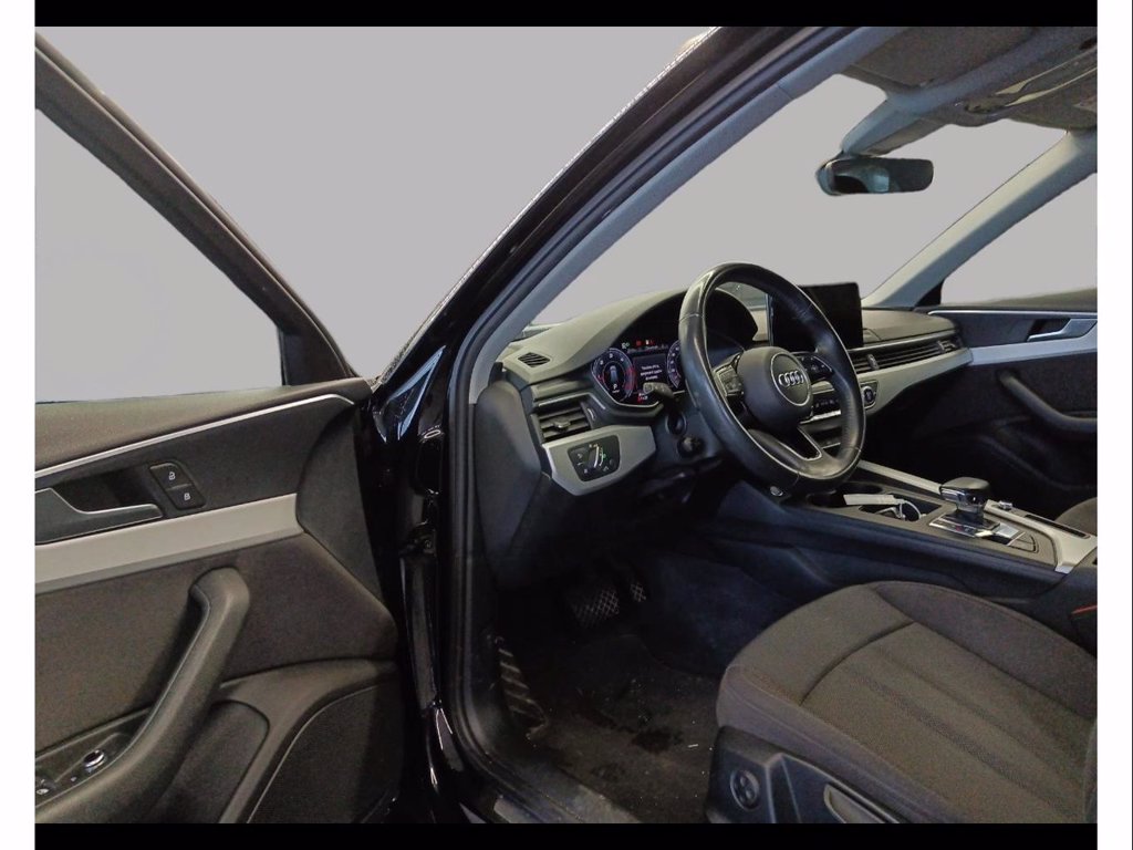 https://cdn-sm.caraffinity.it/images/vehicles/4664710/6/large