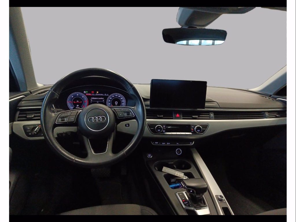 https://cdn-sm.caraffinity.it/images/vehicles/4664710/8/large