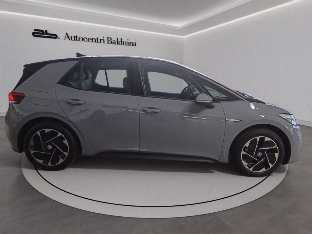 https://cdn-sm.caraffinity.it/images/vehicles/4665043/1/large