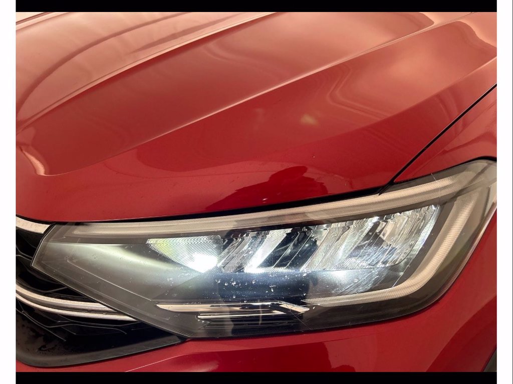 https://cdn-sm.caraffinity.it/images/vehicles/4667336/5/large