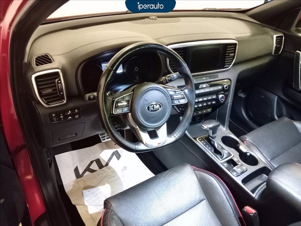 https://cdn-sm.caraffinity.it/images/vehicles/4668719/6/large