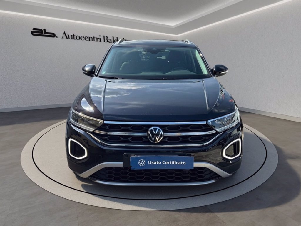 https://cdn-sm.caraffinity.it/images/vehicles/4670300/1/large
