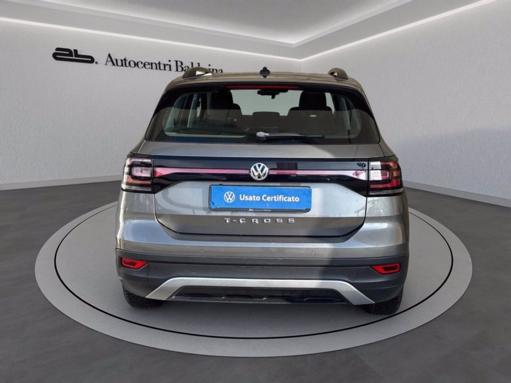 https://cdn-sm.caraffinity.it/images/vehicles/4670463/4/large